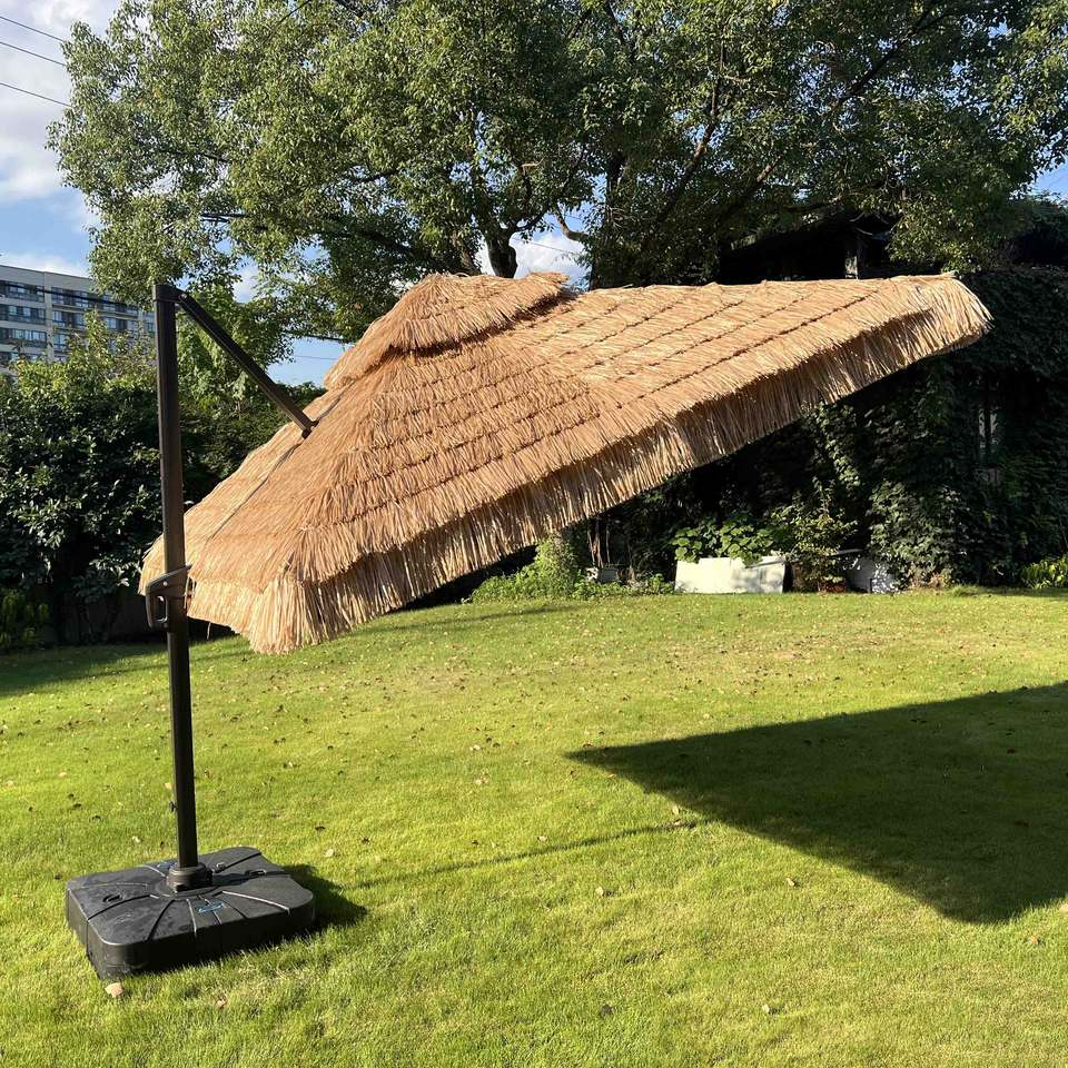 Uplion Luxury Garden Aluminum Big Size Parasol Waterproof Cantilever Patio Umbrella Paddy Straw Roma Umbrella for Hotel Outdoor