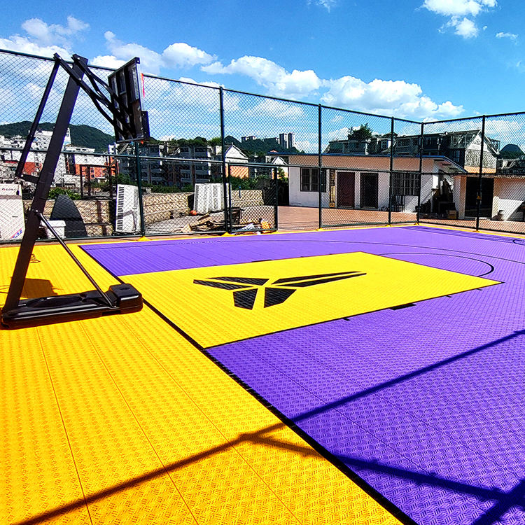 2025 Beautiful Anti-slide Hot Sale 20x25 Feet Basketball Court Floor 304.8mmx304.8mm with Customizable logo