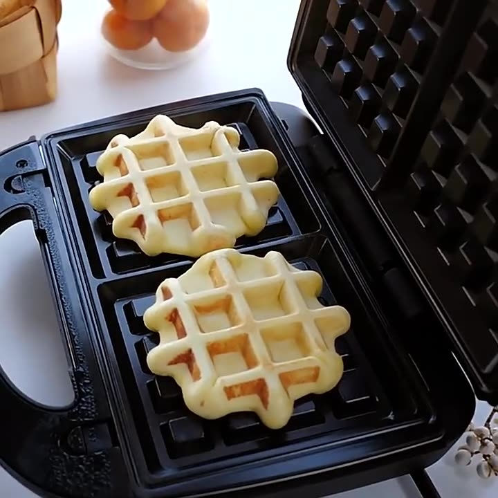 6 in 1 Automatic Multifunctional Hot Electric Classic Egg Bubble Waffle Maker Machine Custom Iron Belgium Waffle Maker