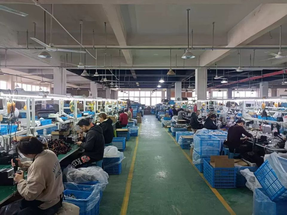 New Air Pressure Heat Therapy Wireless Eye Massager with Vibration and 5 Modes Type-C USB