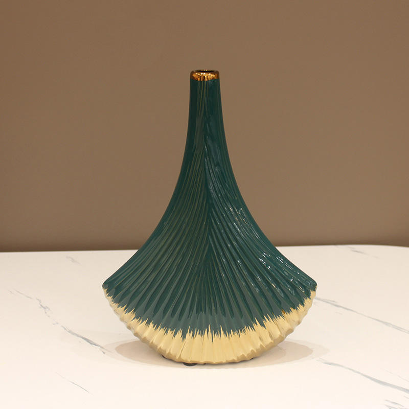 Home Decor European Electroplated Ceramic Fan-shaped Vase for Living Room Decoration Luxury Art Flower Vase Crafts Gift