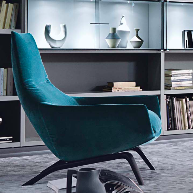 Italian Single Sofa Chair Solid Wood Leisure Chair Hotel Living Room Velvet Armchair High-back Lounge Chair for Hotel