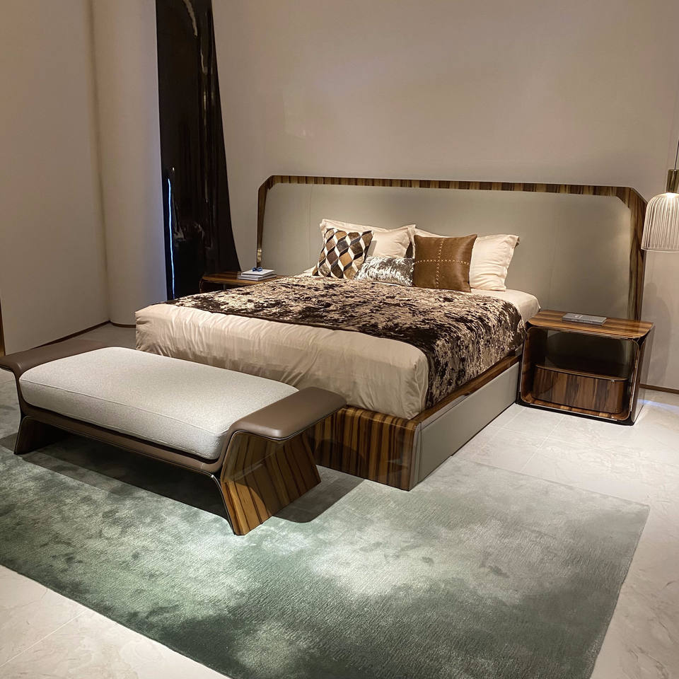 Bentley Italian-style Luxury Master Bedroom Leather Bed. High-end Mansion Villa Duplex. Solid Wood Wedding Bed Double Bed.