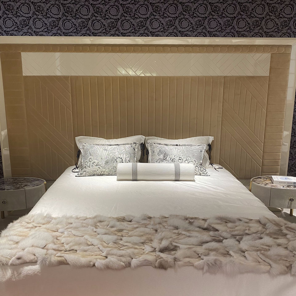 Luxury-modern Living Room Bed, Large Plank Bed, Custom-made in High-end Nordic Style