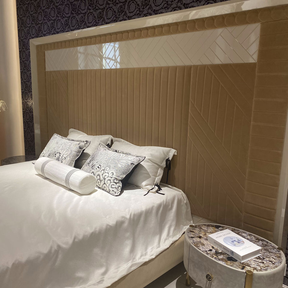 Luxury-modern Living Room Bed, Large Plank Bed, Custom-made in High-end Nordic Style