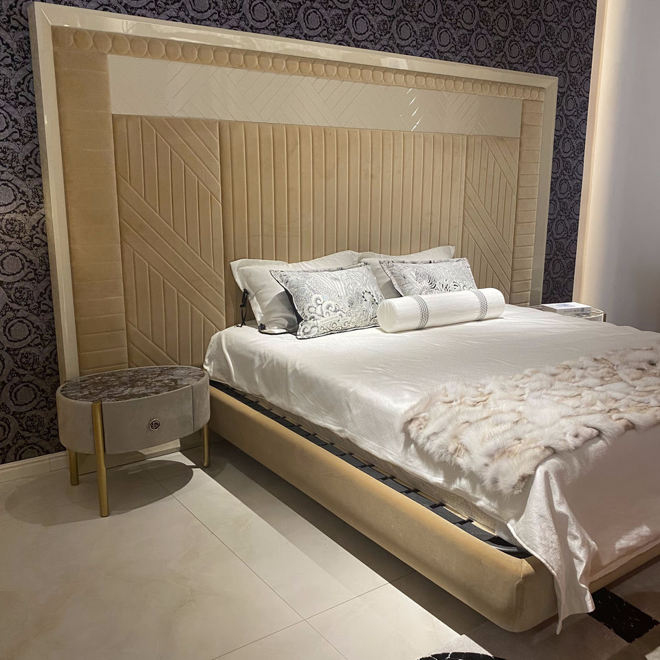 Luxury-modern Living Room Bed, Large Plank Bed, Custom-made in High-end Nordic Style