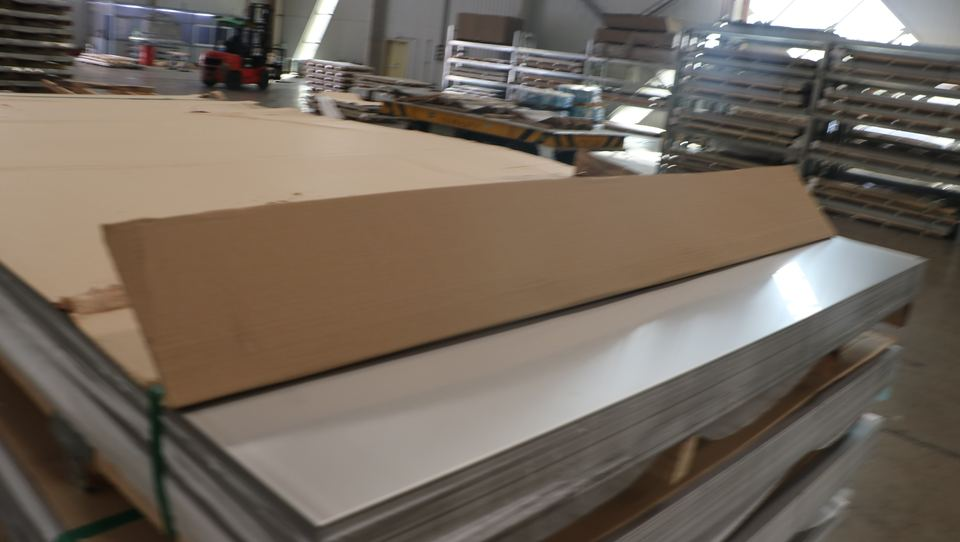 304 BA Stainless Steel Sheets 304 316L in NO.1 2B BA HL NO.4 Sheet Cut-to-Order at Competitive Price