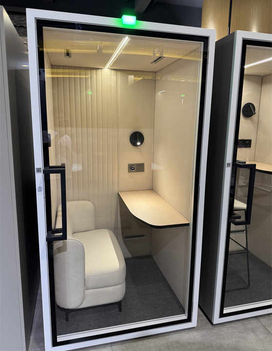2025 Eco-friendly Fast Assemble Acoustic Cellphone Office Pod Soundproof Office Metting Rest Phone Booth