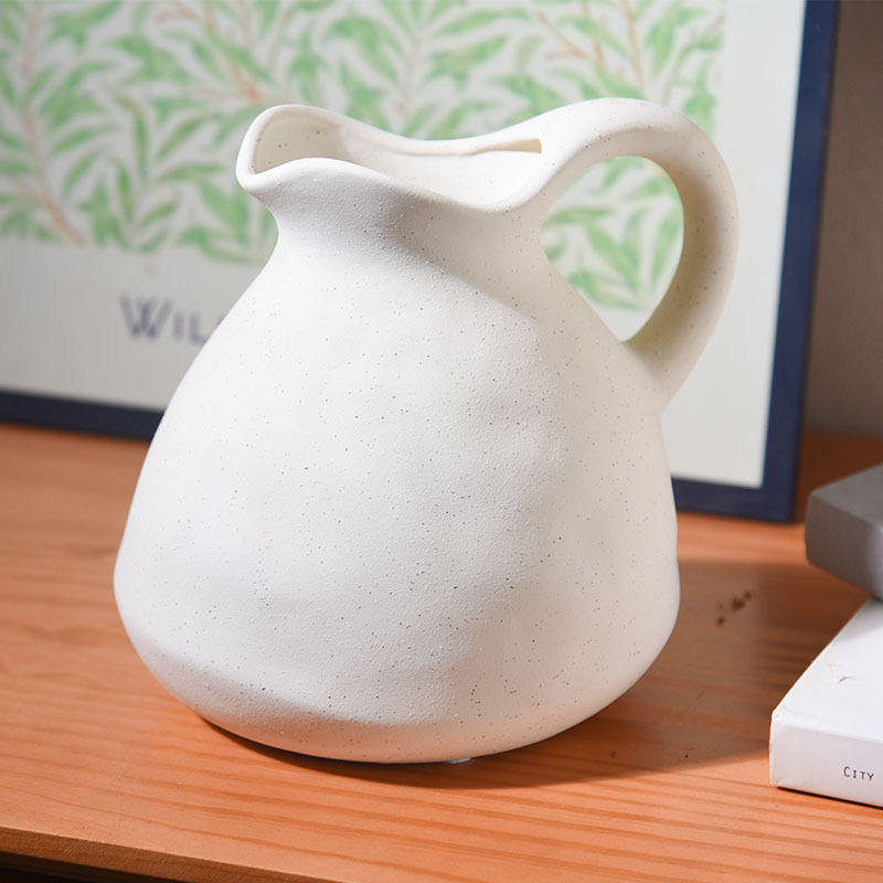 Ceramic Tabletop Vase Art Deco Design Creative Home Decor Living Room Dry Flowers Inserting Utensils Premium