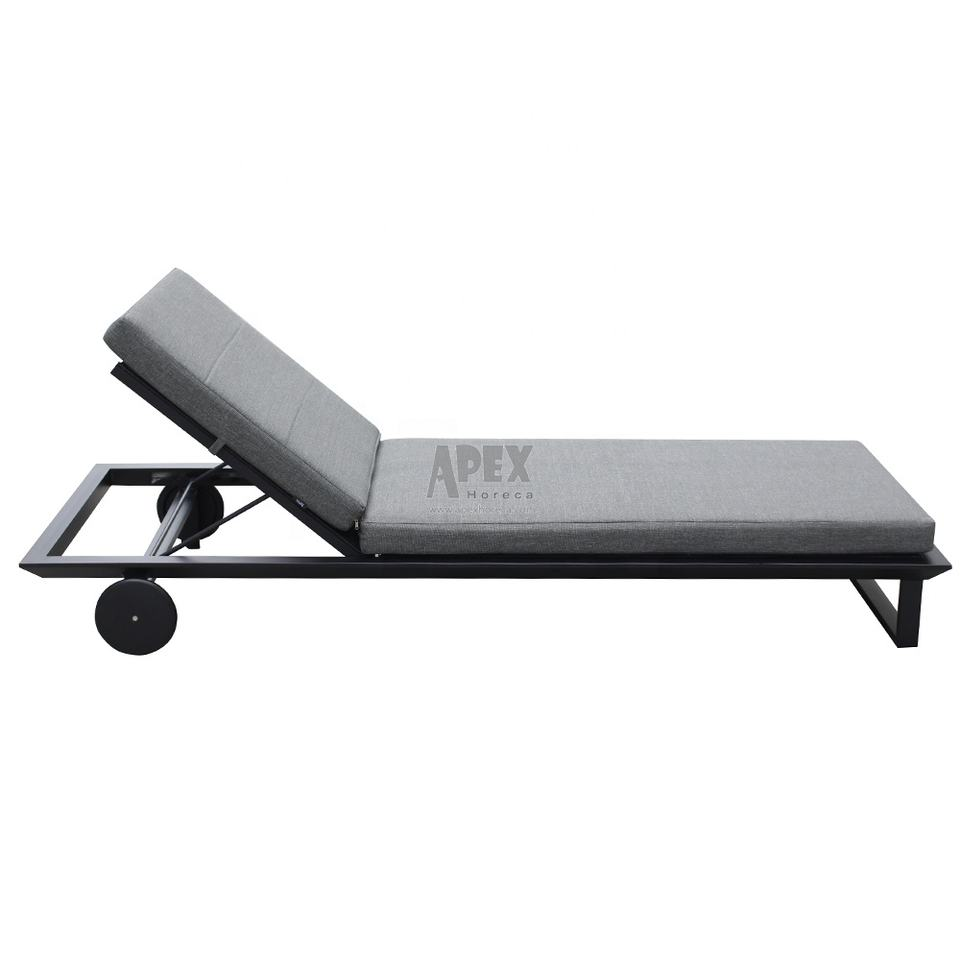 Heavy-Duty & Comfortable Textilene Mesh Aluminum Textilene Sun Lounger with Plush Pad