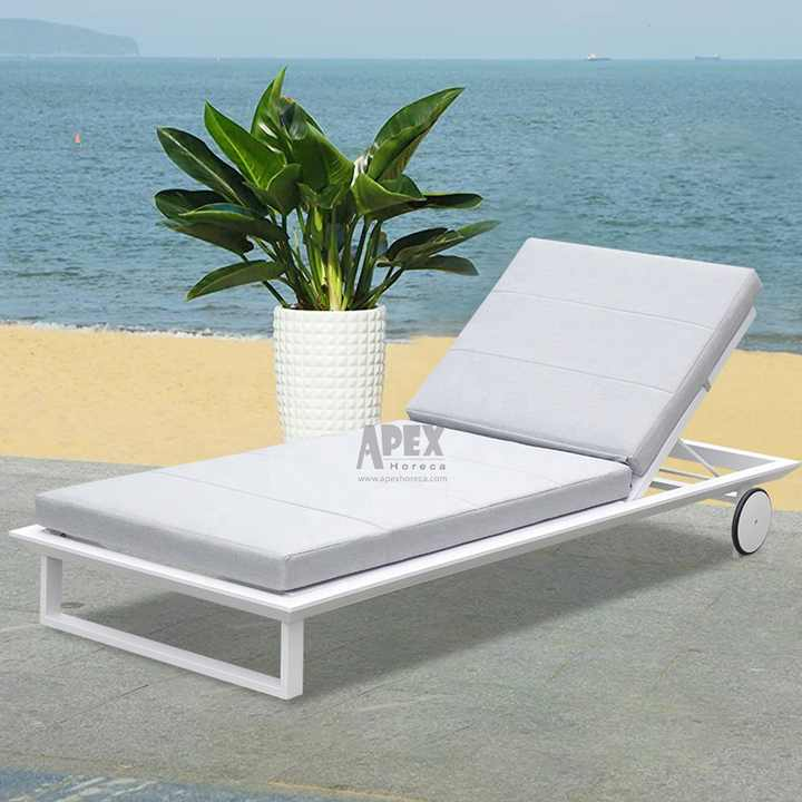 Summer Classics Outdoor Furniture Patio Adjustable Aluminium Sun Chaise Lounge Chair