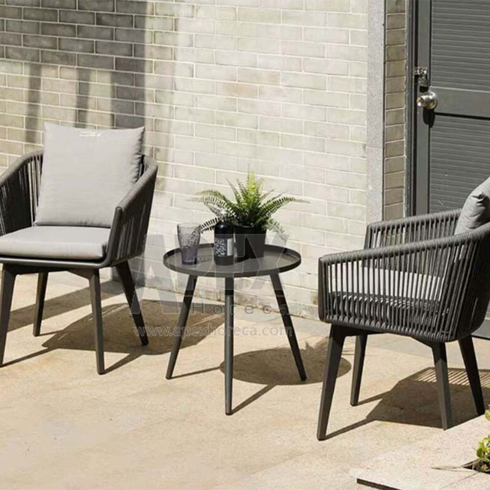 Modern Outdoor Furniture Rope Weaving Chair and Waterproof Table Restaurant Garden Chair and Table Set