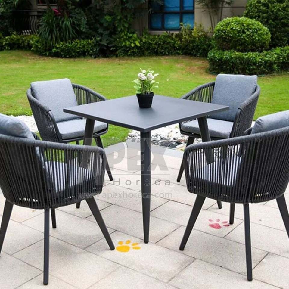 Modern Outdoor Furniture Rope Weaving Chair and Waterproof Table Restaurant Garden Chair and Table Set