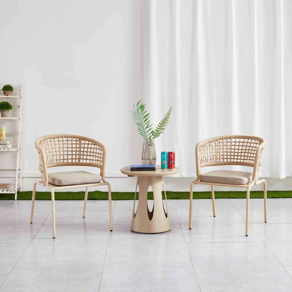 Hot-selling High-quality Outdoor Dining Table and Chair Set for Gardens Patios and Terraces - Woven Rattan Table and Chairs