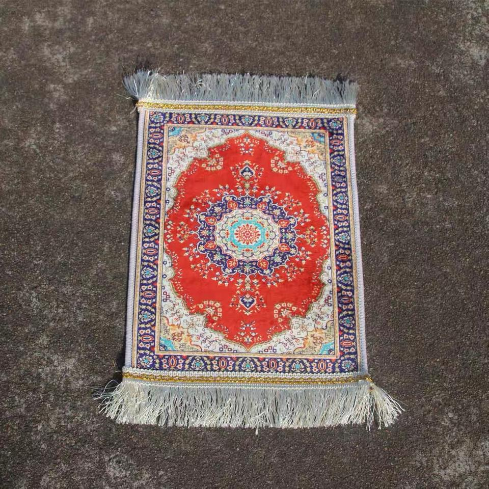 Hot Sale Wholesale Traditional Velvet Religious Prayer Rugs Prayer Mat
