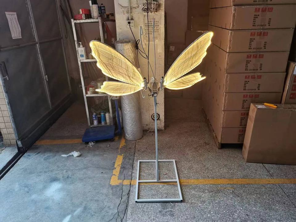 Open and Close the butterfly Glowing butterfly wings Moving butterfly Wedding Decoration Activity Arrangement.