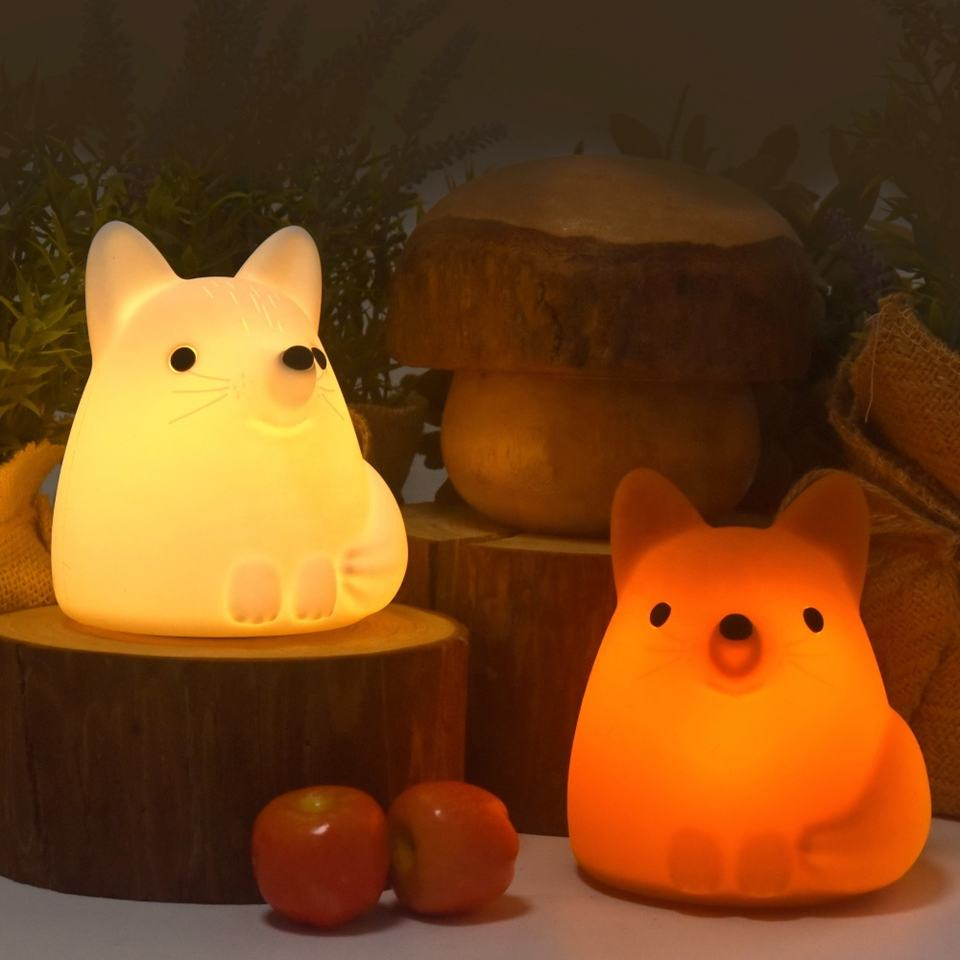 Custom Cartoon Silicone Fox LED Night Light Rechargeable Factory Desk Mini Sleep Lamp Kids' Colorful Day Night Visible Night