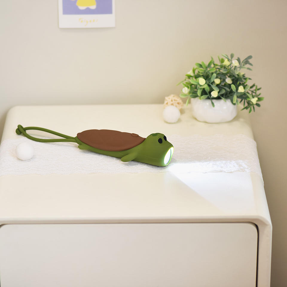 Mini Rechargeable Sea Turtle Night Light Creative Animal Shaped Silicone Emergency Flashlight Decorative Hanging Night Lights