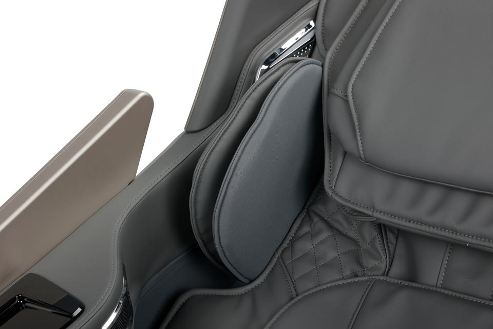 Advanced 4D Massage Chair: a Comprehensive System with Zero Gravity, Shiatsu, Air Pressure, and Dual-Core Performance