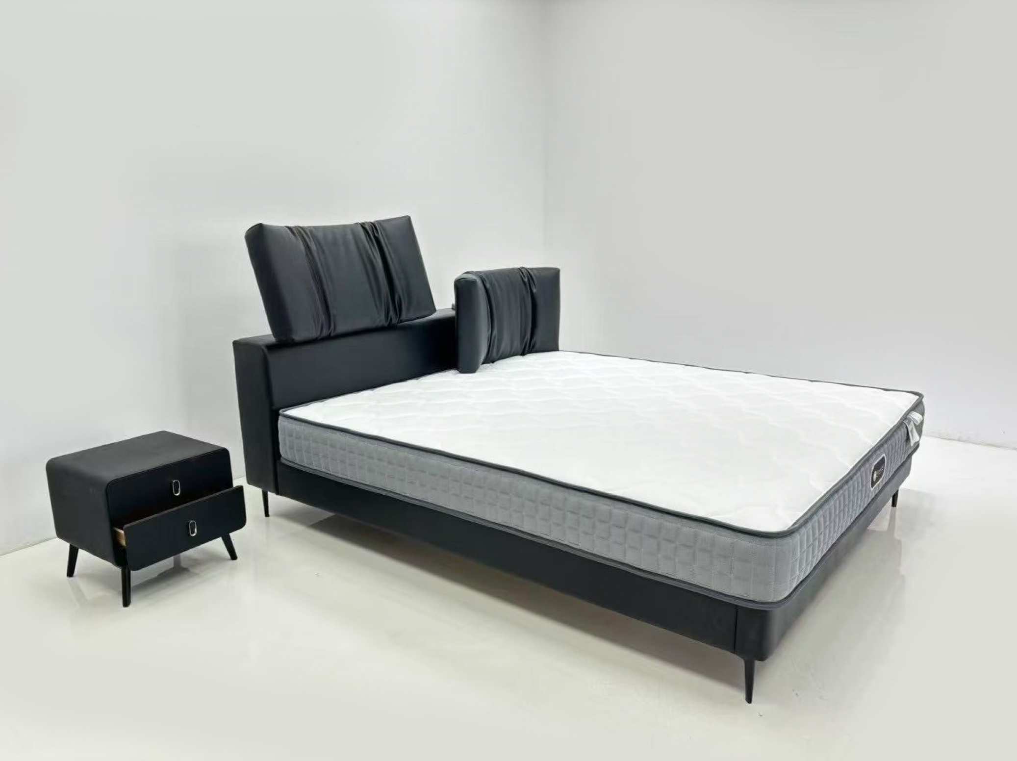 Black Faux Leather 2 Detachable Cushions Headboard  Double Bed R1012