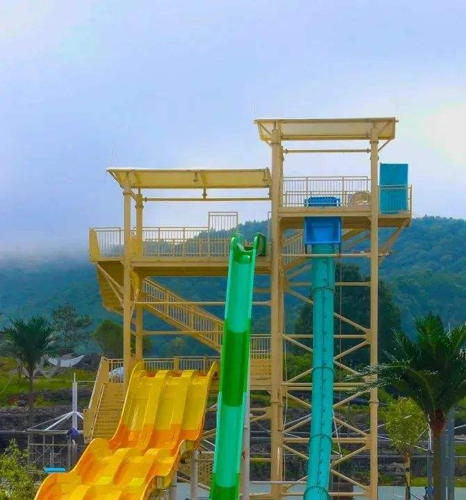 High Click Colorful Design Outdoor Water Slide Adventure Plastic Fiberglass Water Slide Amusement Park for Kids Adults