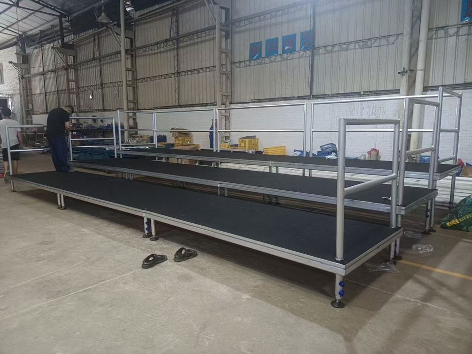 Adjustable Customized Durable Mobile Aluminum Stage with Truss for Outdoor Concert Party Event