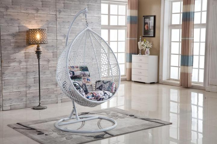 Cheap Price Indoor Outdoor Acrylic Modern Hanging Swing Chair Bamboo Patio Rattan Wicker Egg Swing clear Chair