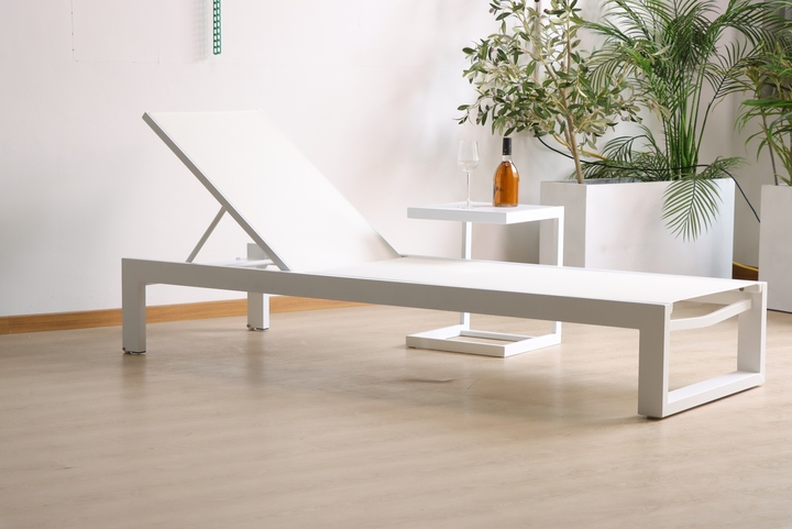 Modern Foldable Aluminum Frame Outdoor Sun Lounger with Cushions-Eco-Friendly UV Resistant Design for Garden Beach Poolside Use