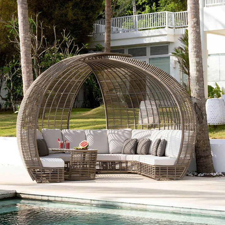 All Weather PE Plastic Rattan Poolside Daybed Outdoor Garden Beach Hotel Patio Round Wicker Sunbed Lounger With Canopy