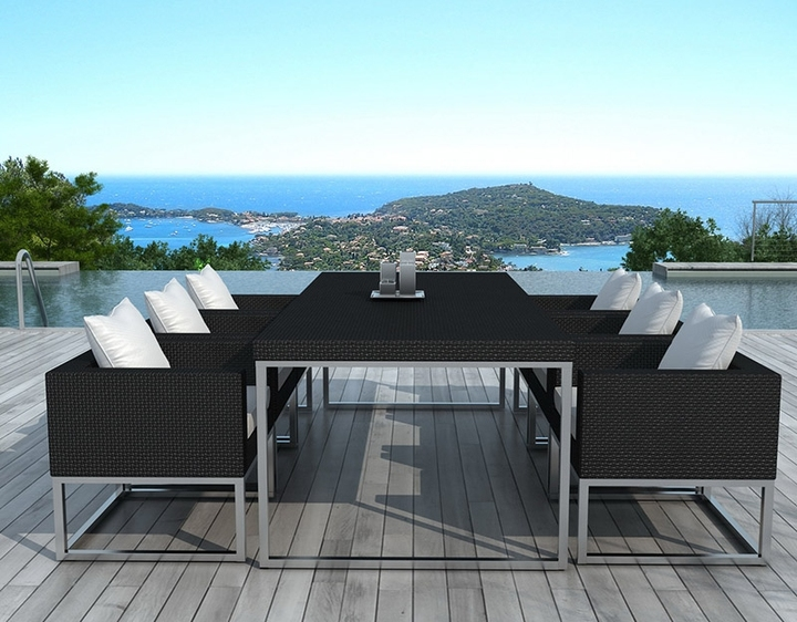 Outdoor Stainless Steel Rattan Woven Table with Six Chairs