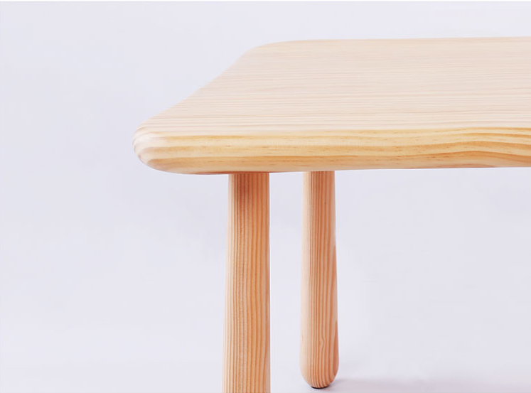 JIAMUJIA Hot Sale Eco-friendly Solid Pine Wooden square Kids' Tables