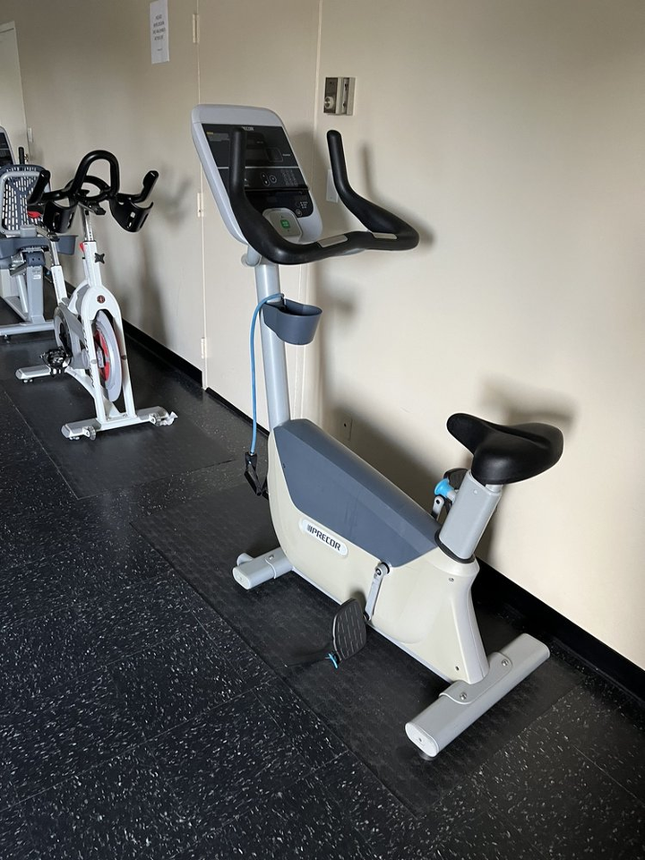 Commercial Professional Electric Magnetic Self-generating Spinning Bike for Gym