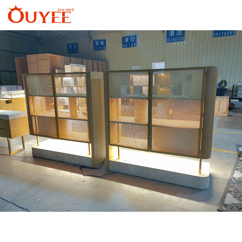 High-Quality Bamboo Showcase Store Layout Display Ideas Retail Store Counters and Shelving